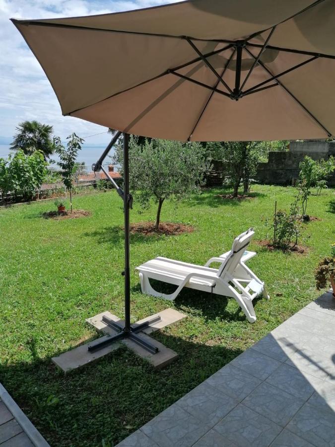 Apartman Lori Lovran Exterior photo